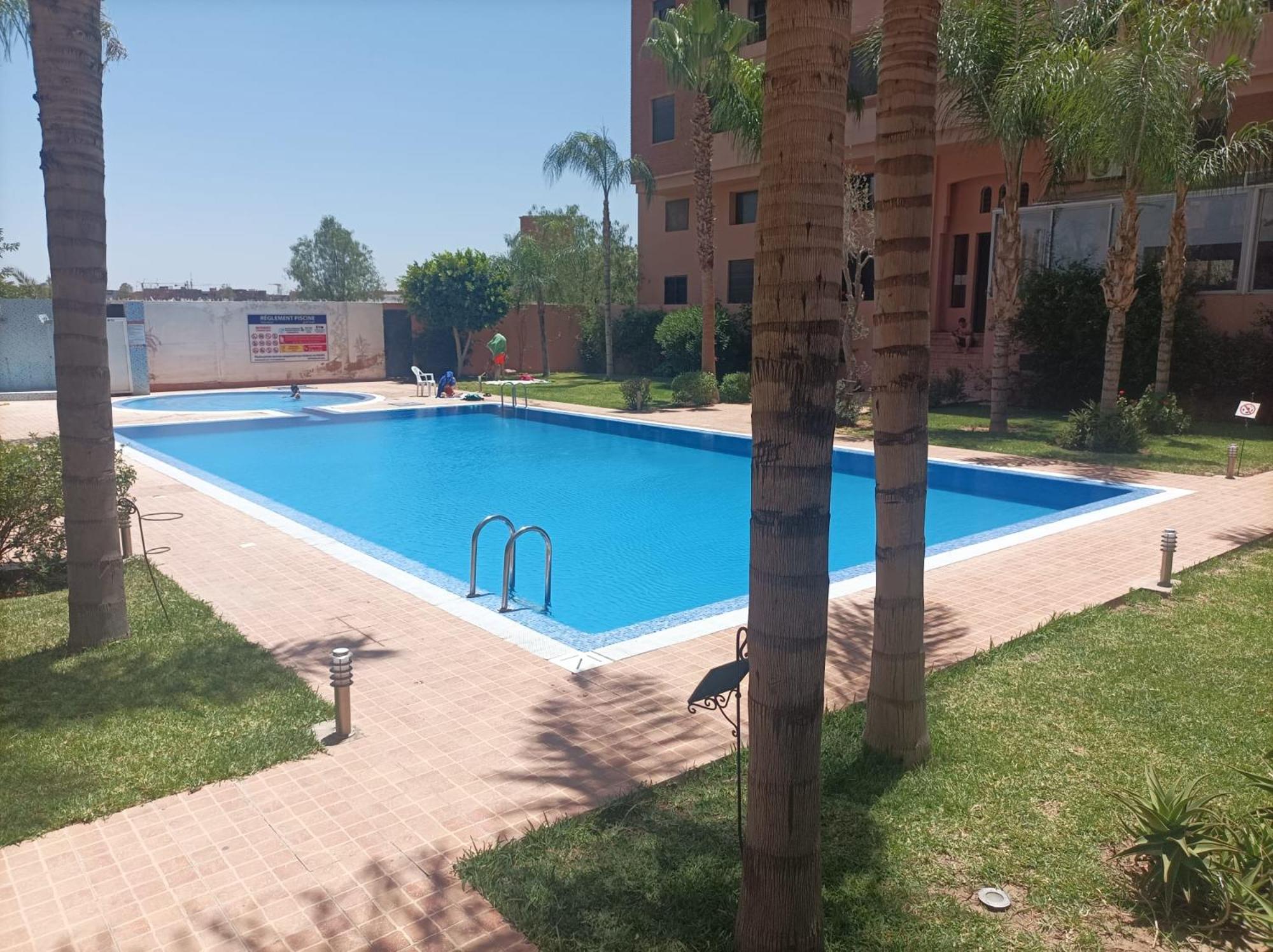 Appartement Haut Standing Vu Piscine Marrakesh Exterior foto